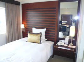 �z�e���̕���