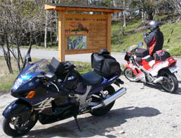 ��r�R覐΃N���[�^�[�Ŕ�