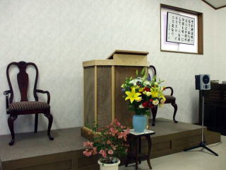 大垣聖書教会の内観
