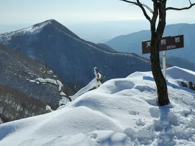 写真4 天狗岩から展望丘を見る 写真4