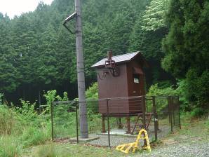 写真17 武平峠雨量・中継局 写真17