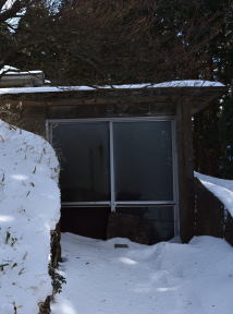 写真9 山頂避難小屋 写真9 山頂避難小屋