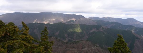 写真9 御池岳~藤原岳 写真9 御池岳~藤原岳