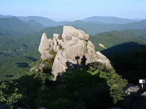 写真3 重ね岩 写真3 重ね岩