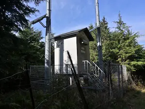 写真8 滋賀県土山中継局 写真8 滋賀県土山中継局