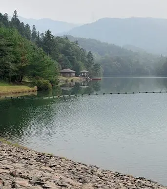 写真4 水嶺湖 写真4 水嶺湖