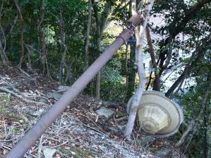 写真5 倒れた街路灯 写真5 倒れた街路灯